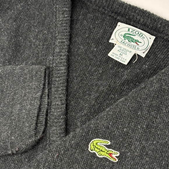Vintage IZOD Lacoste V-Neck Sweater Men's M Gray Orlon Acrylic USA Croc Logo - Picture 1 of 6